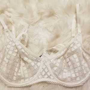 💎 2/$15 White Adore Me Bra